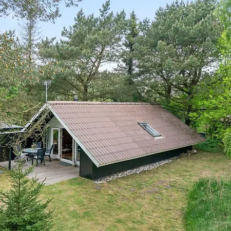Holiday home Nanook - 4-5km From The Sea In Nw Jutland By Interhome